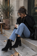 Bottines à doubles boucles Mathilde — Noir, vue portee