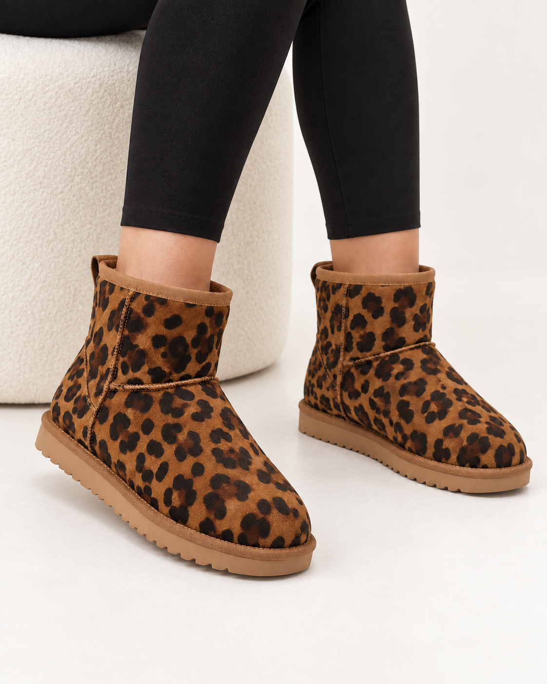 Bottines fourrées Léopard, vue portee