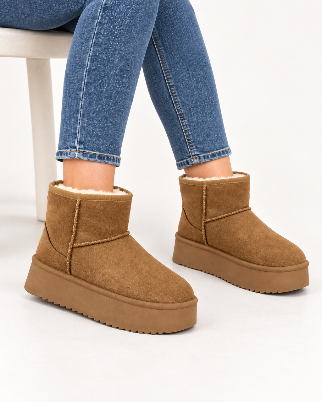 Bottines fourrées Camel, vue portee