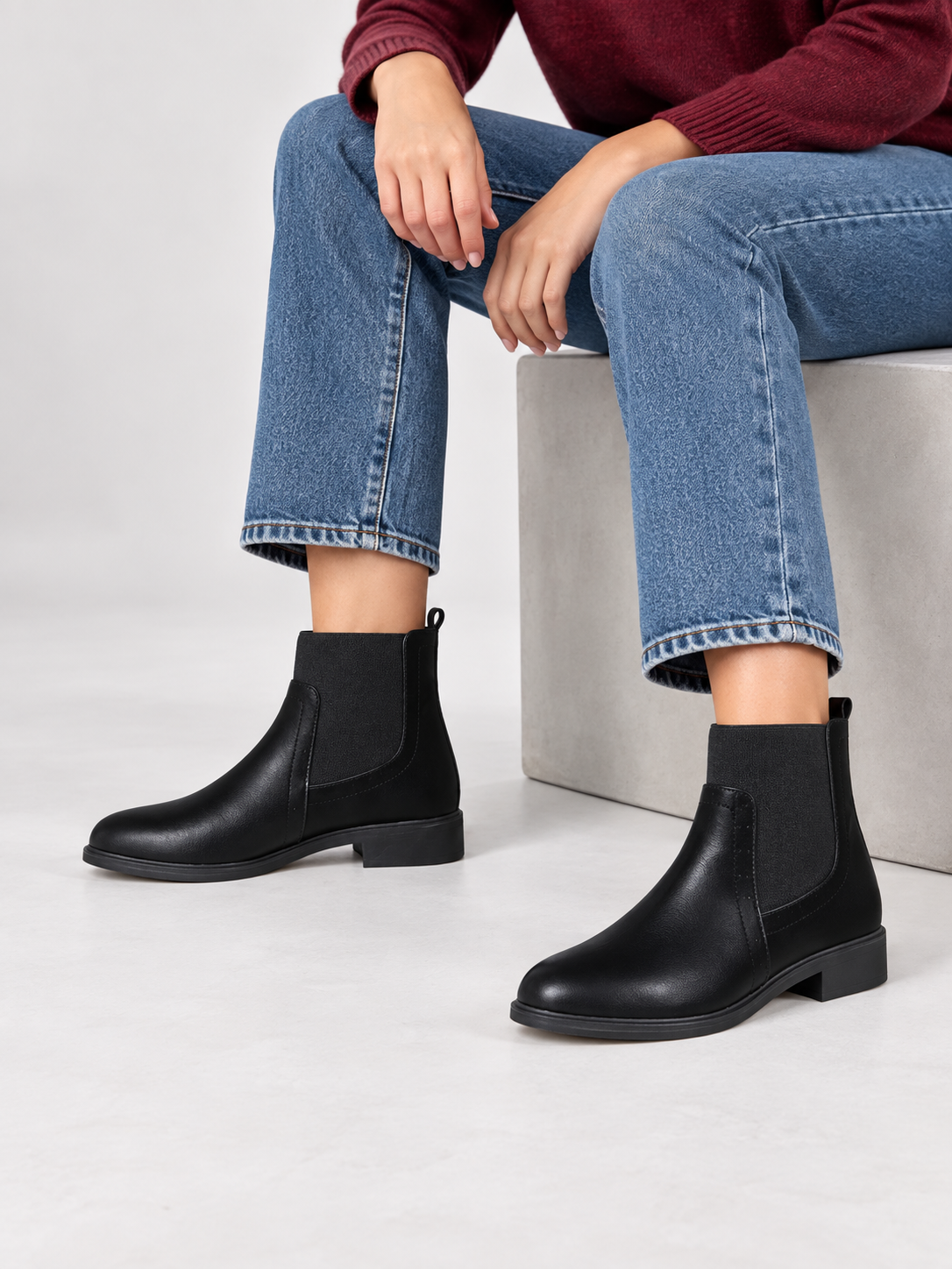 Vaynis — Bottines Chelsea Cybèle Noir, vue portée
