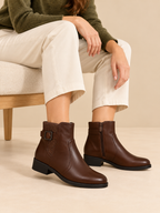 Vaynis — Bottines à petit talon Félicie Marron, vue portée