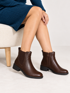 Vaynis — Bottines Chelsea Maud Marron, vue portée